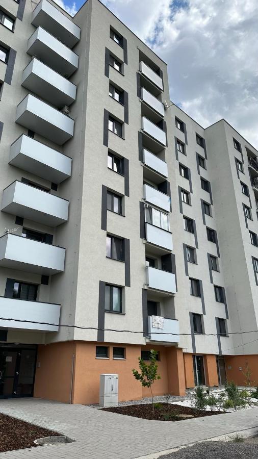 Apartman City Park Stranany Michalovce Exterior foto